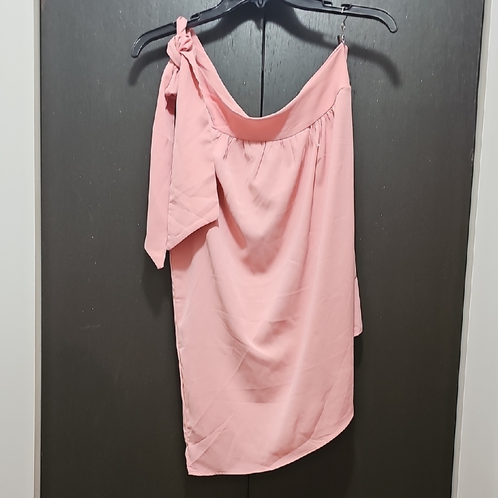 Elegant Peach Top